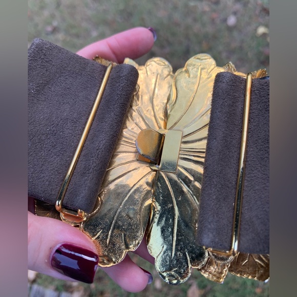 Vintage Leather/Suede & Brass Leaf Belt - Picture 11 of 16